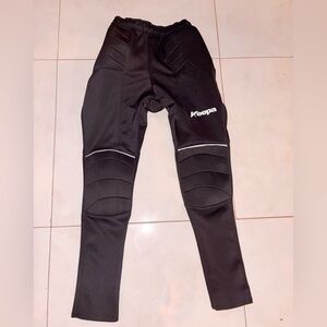 Keepa Soccer Goalkeeper Black Padded Pants Size 14/16 Kids